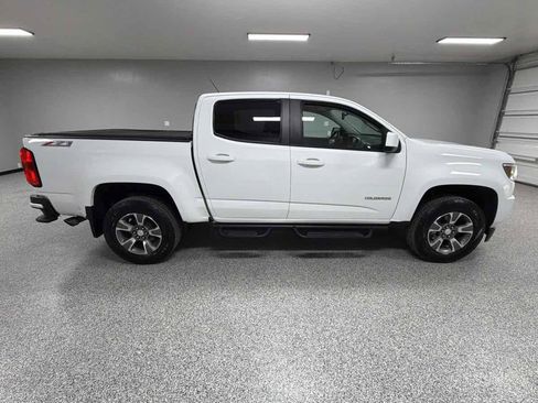 Used 2016 Chevrolet Colorado Z71 RWD image 2