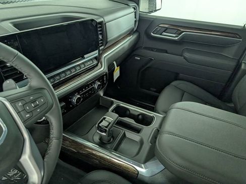 New 2025 GMC Sierra 1500 Elevation w/ Elevation Premium Package AWD/4WD image 23