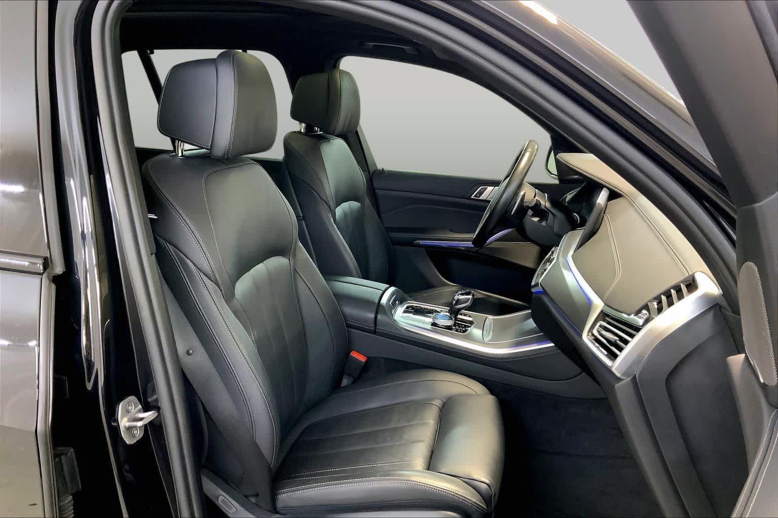 Used 2022 BMW X5 M50i w/ Executive Package AWD/4WD image 8