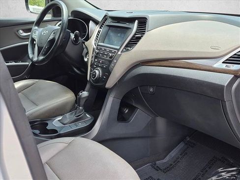 Used 2017 Hyundai Santa Fe Sport FWD image 18