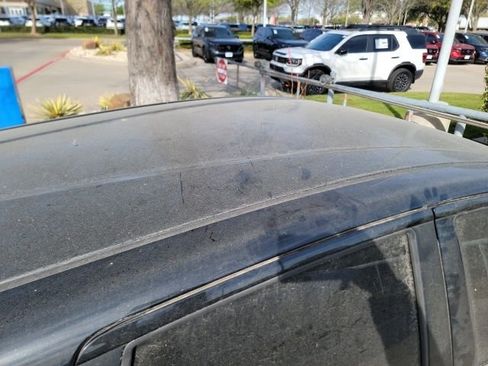 Used 2014 Nissan Versa Note SV w/ Sport Value Package image 15