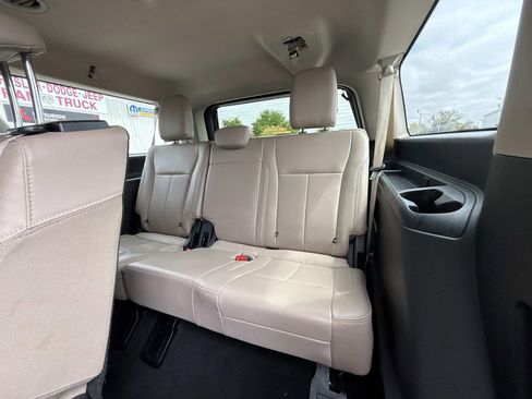 Used 2024 Ford Expedition Max XLT RWD image 12