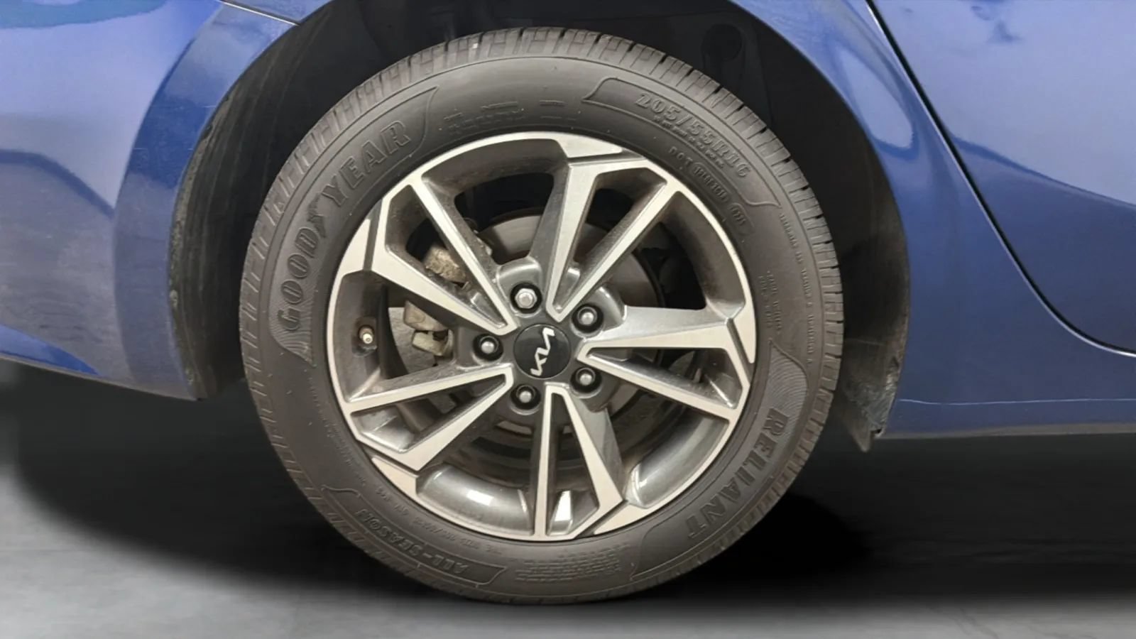 Used 2024 Kia Forte LXS w/ LXS Technology Package FWD image 25