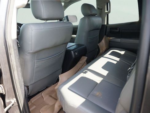Used 2013 Toyota Tundra 2WD Double Cab w/ SR5 Pkg image 11