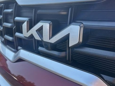 Used 2024 Kia Telluride SX Prestige image 8