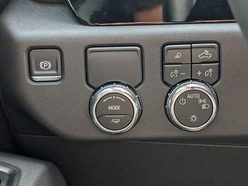 New 2026 GMC Sierra 1500 SLE w/ Preferred Package RWD image 27