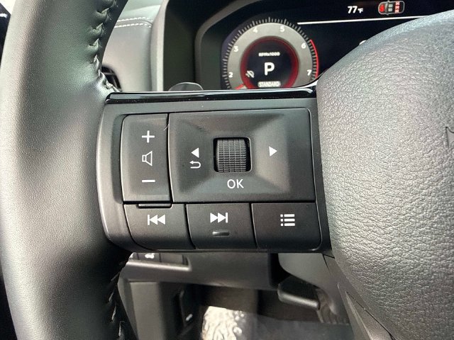 Used 2026 Nissan Rogue SL FWD image 29