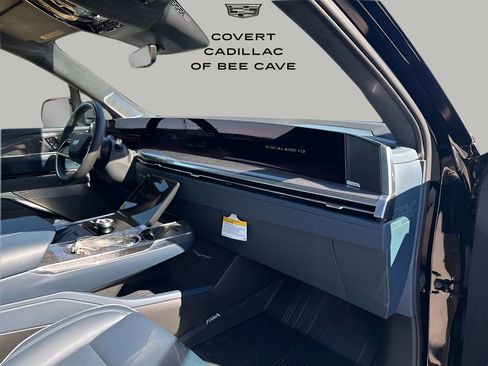 New 2026 Cadillac Escalade IQ Luxury 2 w/ LPO, Floor Liner Package image 16