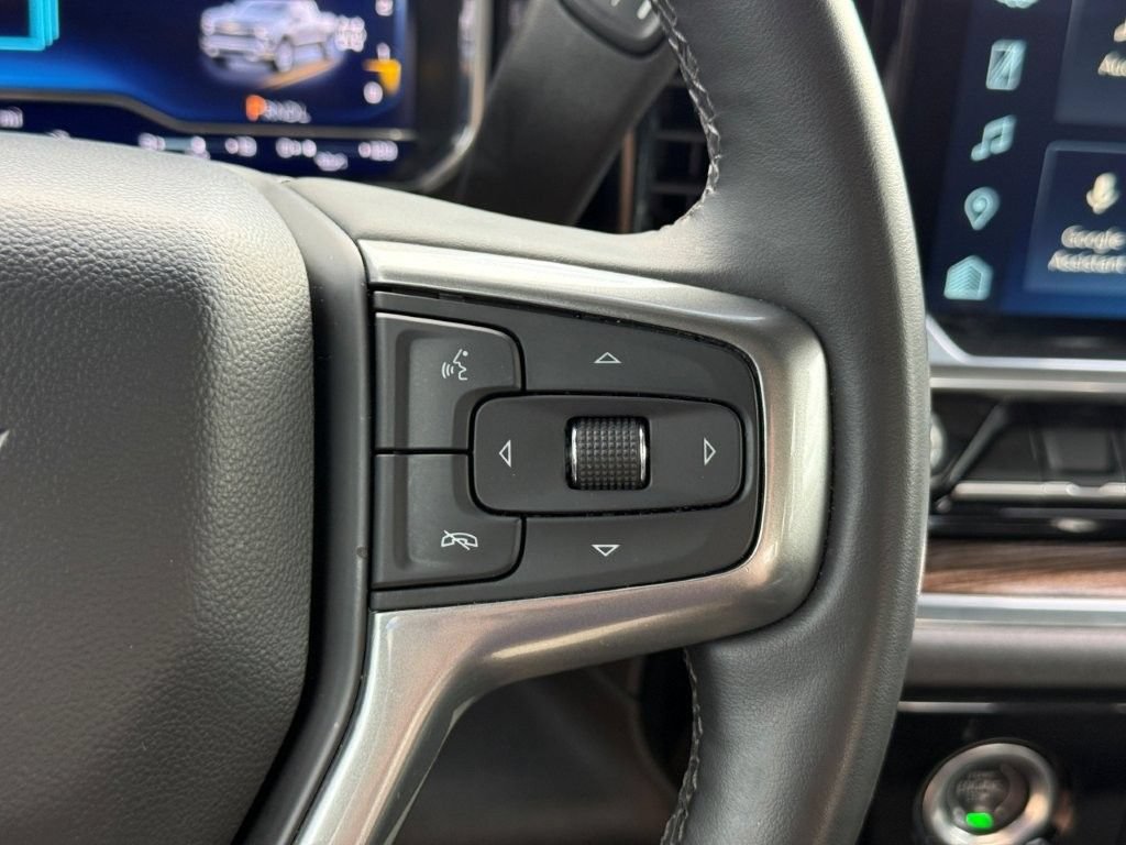 Used 2024 Chevrolet Silverado 1500 LT AWD/4WD image 31