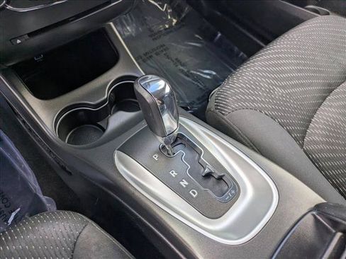Used 2018 Dodge Journey SXT FWD image 13