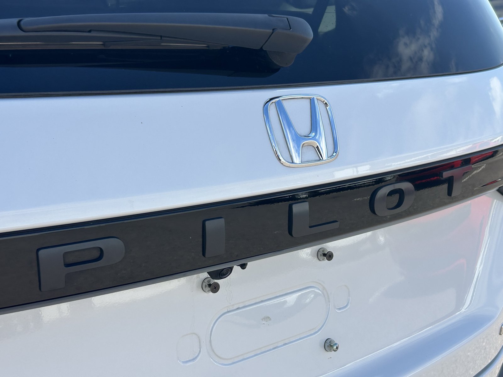 Used 2025 Honda Pilot Touring image 10