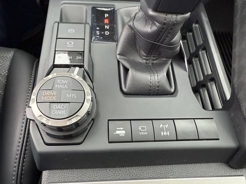 New 2024 Toyota Tacoma TRD Off-Road image 23