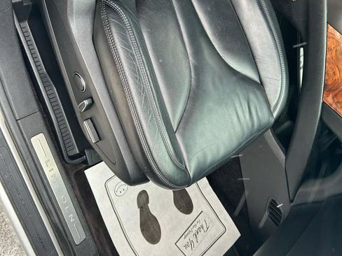 Used 2016 Lincoln MKX Select image 12