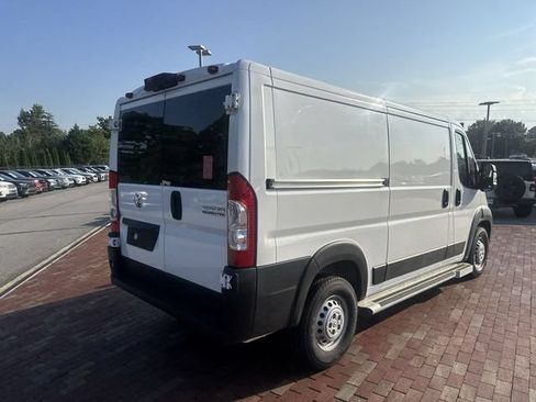 Used 2025 RAM ProMaster 2500 w/ U-Haul Equipment Group FWD image 14