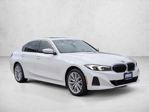 Certified 2024 BMW 330i Sedan w/ Convenience Package RWD image 3