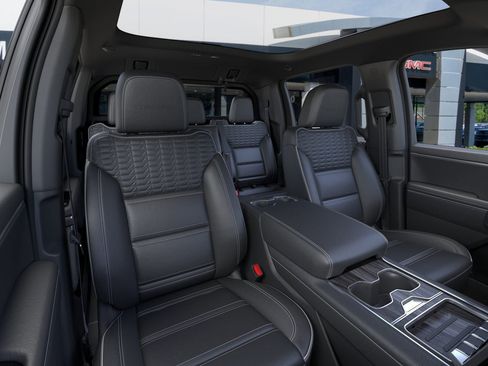 New 2025 GMC Sierra EV Denali image 19