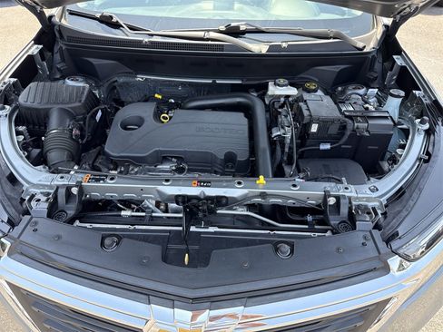 Used 2023 Chevrolet Equinox LT image 29