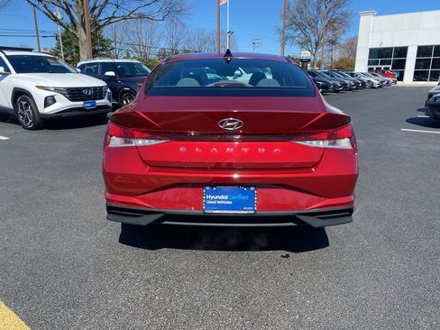 Certified 2023 Hyundai Elantra SE w/ Cargo Package image 5