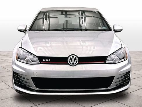 Used 2015 Volkswagen GTI S FWD image 4