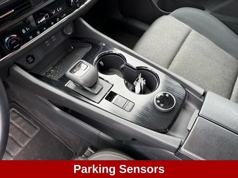 Used 2024 Nissan Rogue SV AWD/4WD image 18