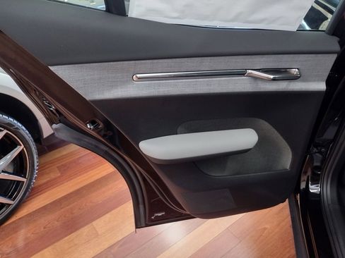 New 2025 Volvo EX30 Plus w/ Protection Package Premier image 10