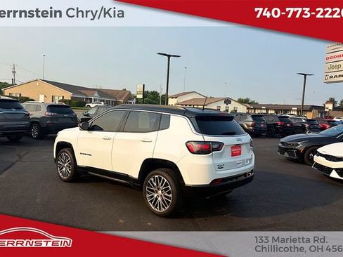 Used 2024 Jeep Compass Limited w/ Elite Group AWD/4WD image 5