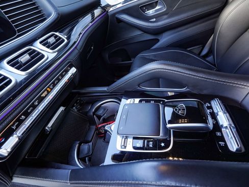 Used 2023 Mercedes-Benz Maybach GLS 600 Maybach GLS 600 image 28