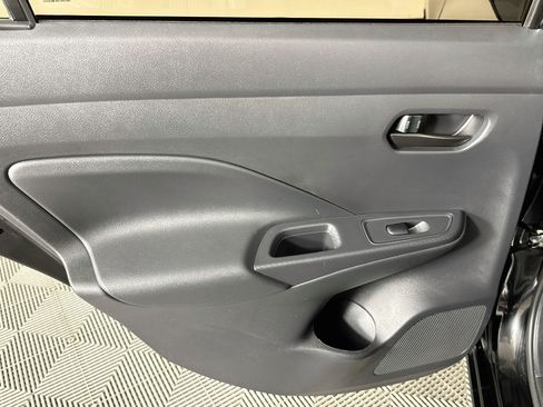 Used 2025 Nissan Versa S w/ Trunk Package FWD image 23