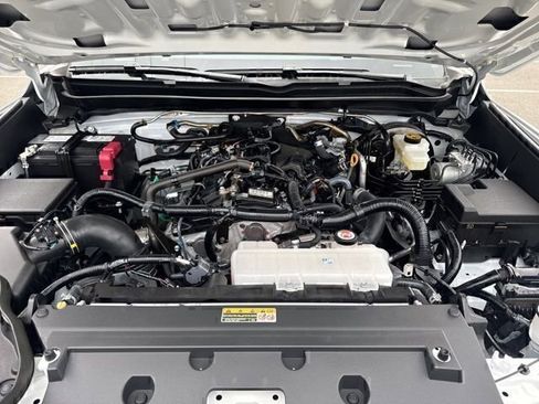 Certified 2025 Toyota Tacoma TRD Off-Road image 11