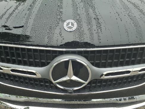 Used 2026 Mercedes-Benz GLC 350e 4MATIC image 3