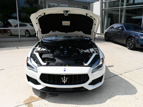 Used 2021 Maserati Quattroporte S GranSport Q4 AWD/4WD image 63