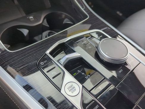 Used 2026 BMW X5 sDrive40i w/ M Sport Package image 20