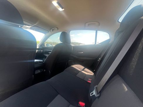 Used 2021 Nissan Sentra SV FWD image 16
