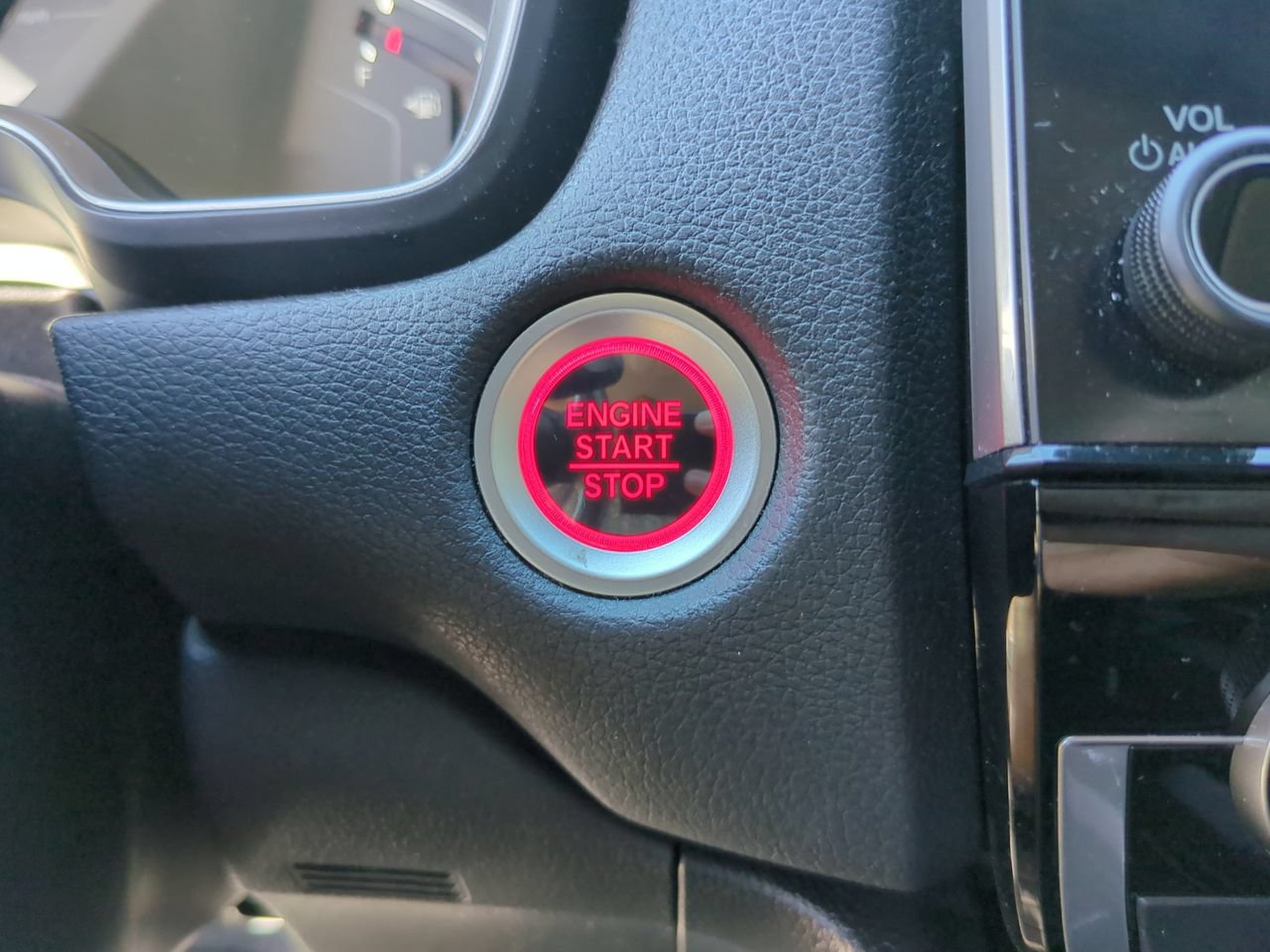 Used 2018 Honda CR-V Touring image 29