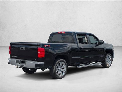 Used 2018 Chevrolet Silverado 1500 LT w/ All Star Edition AWD/4WD image 5