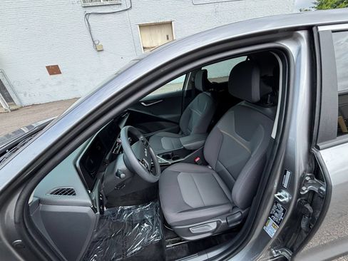 Used 2026 Kia Niro LX FWD image 35