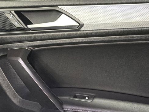 Used 2023 Volkswagen Tiguan S image 21