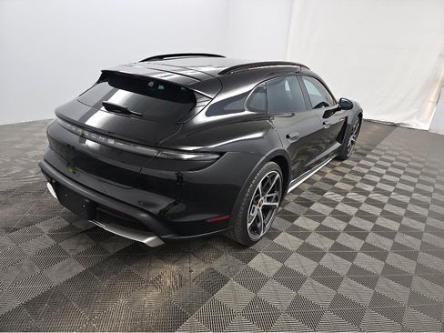 Used 2022 Porsche Taycan 4 Cross Turismo w/ Premium Package AWD/4WD image 6