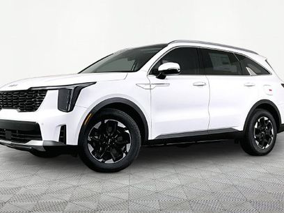 New 2026 Kia Sorento S w/ S Panoramic Sunroof Package