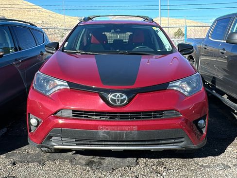 Used 2018 Toyota RAV4 XLE image 2