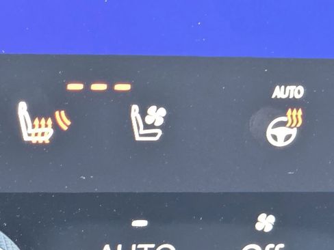 Used 2023 Lexus RZ 450e Premium image 8