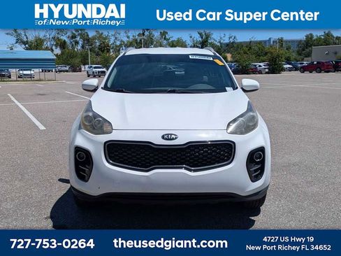 Used 2017 Kia Sportage LX w/ LX Popular Package AWD/4WD image 8