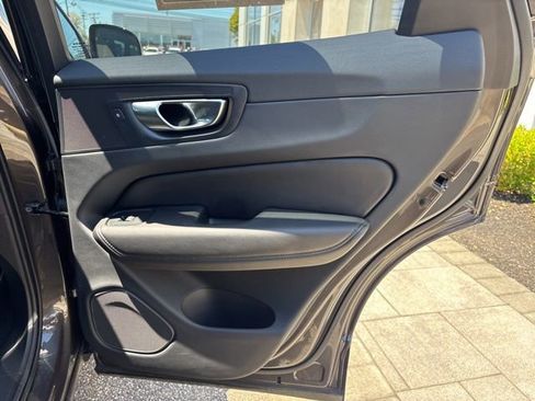 Used 2025 Volvo XC60 B5 Plus w/ Climate Package AWD/4WD image 13