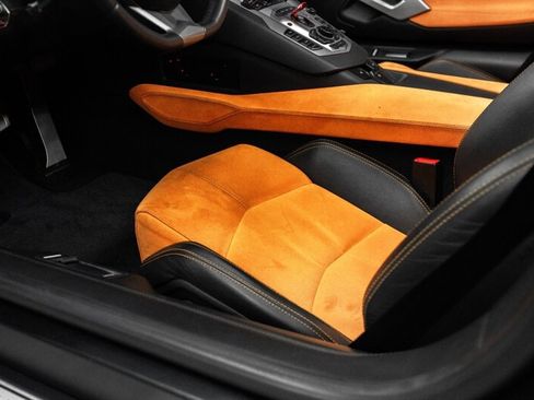 Used 2014 Lamborghini Aventador LP 700-4 AWD/4WD image 38