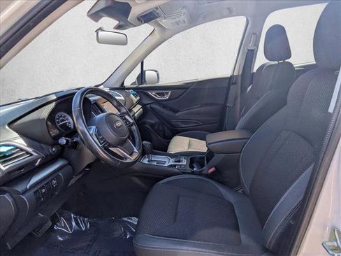 Used 2022 Subaru Forester Premium AWD/4WD image 11