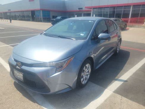 Used 2020 Toyota Corolla LE FWD image 1