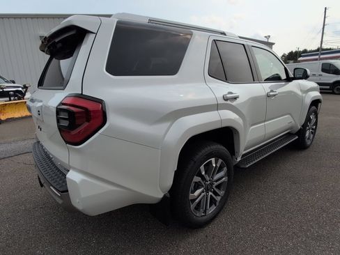 Used 2026 Toyota 4Runner Limited AWD/4WD image 7