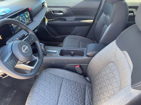 New 2026 Nissan Kicks SV image 19