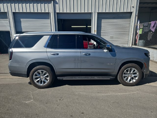 Used 2025 Chevrolet Tahoe Premier RWD image 2