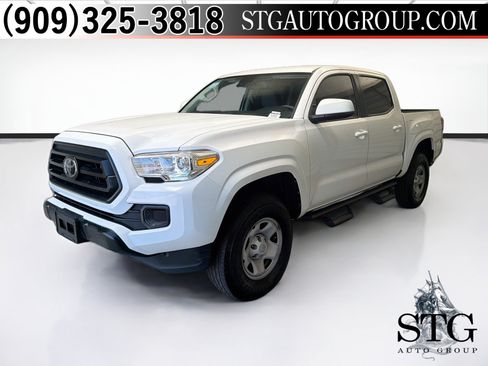 Used 2020 Toyota Tacoma SR RWD image 1